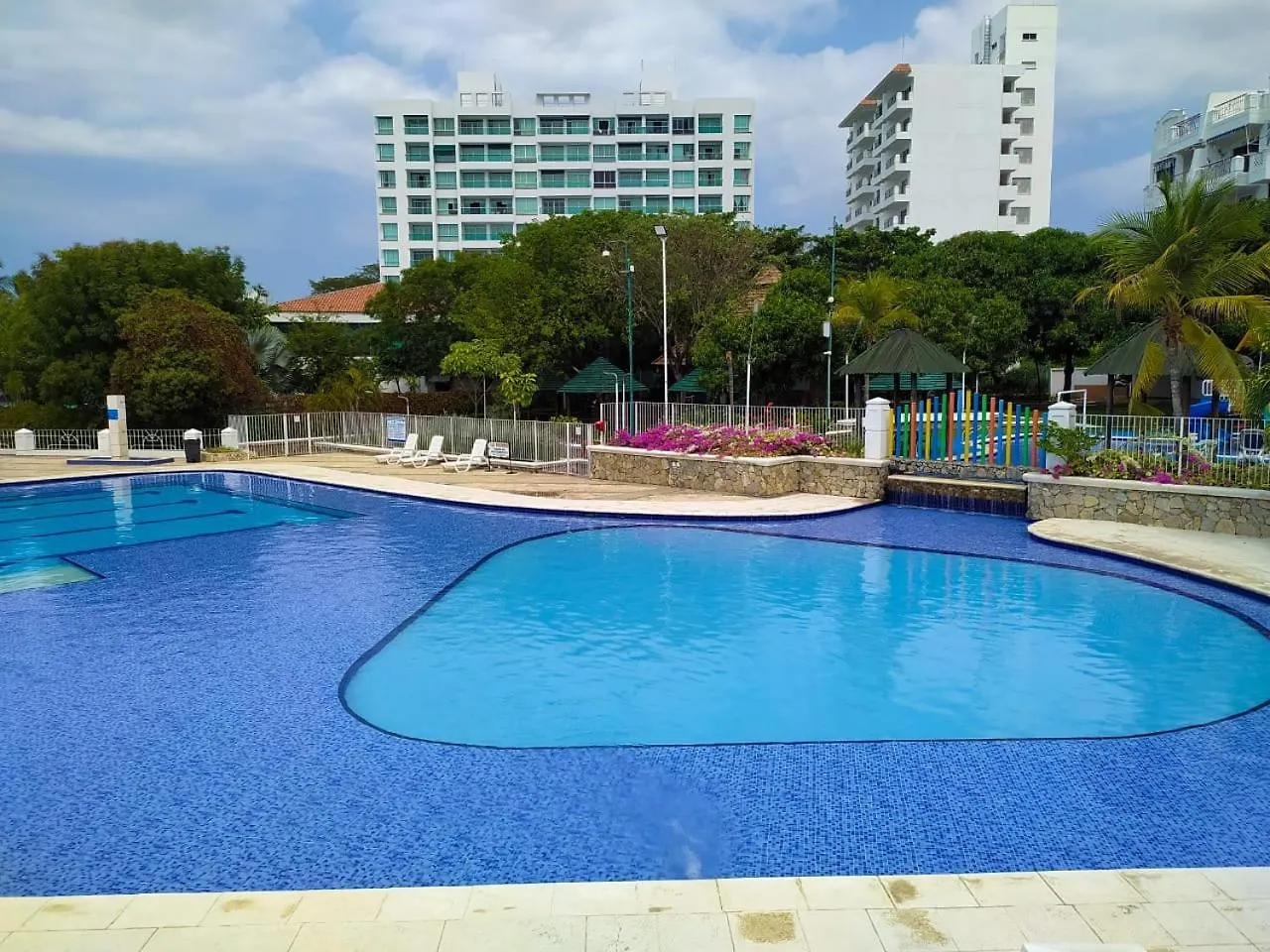 Balcones De Costa Azul Apto 302 サンタ・マルタ